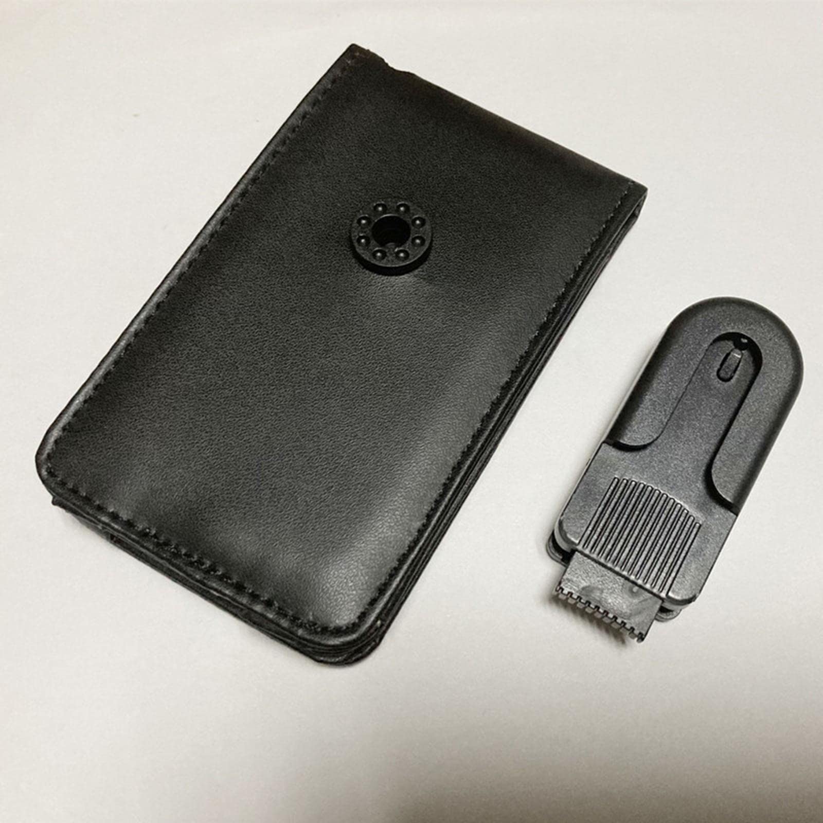 PU Ledertasche Für IPod Classic - Mit Gürtelclip Und Magnetverschluss