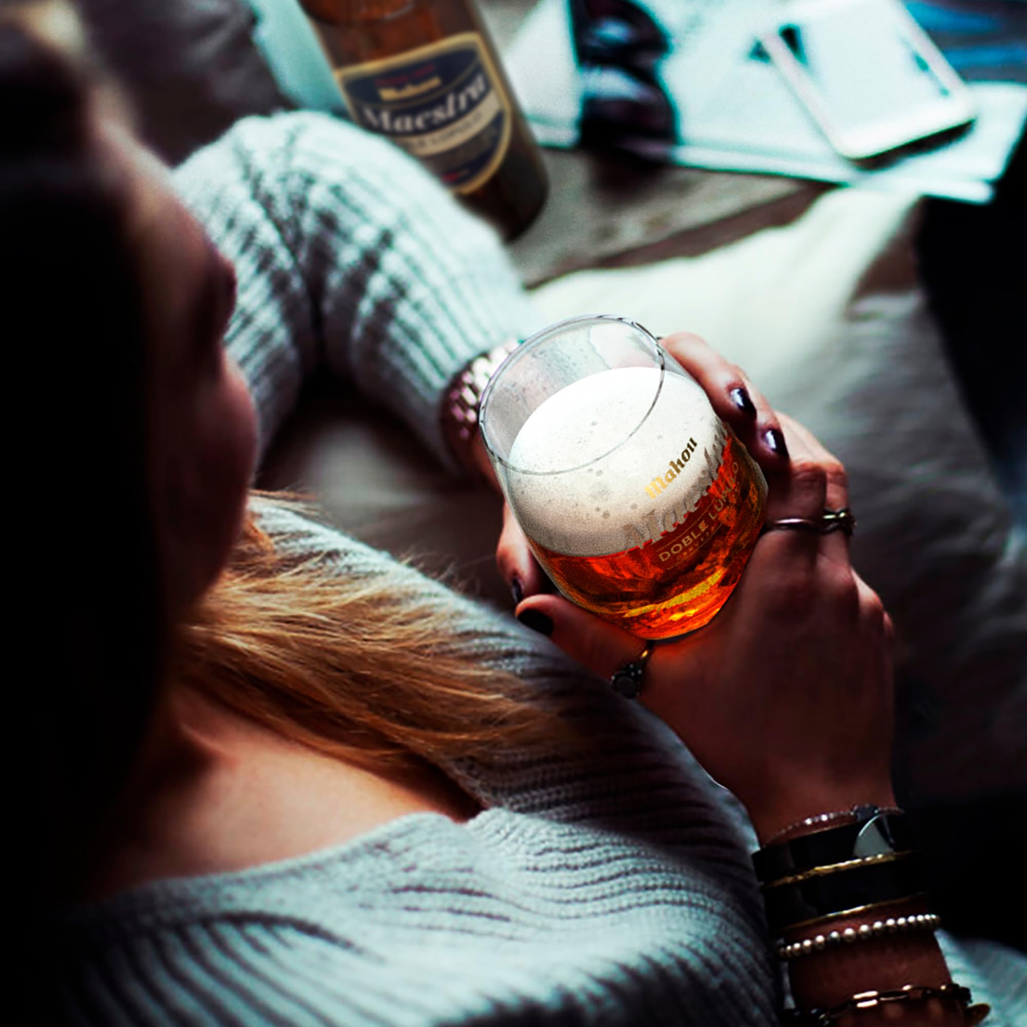 Mahou Maestra Doble Lúpulo Pack 24 Latas 33 cl Cerveza Tostada Lager 7.5% Alcohol