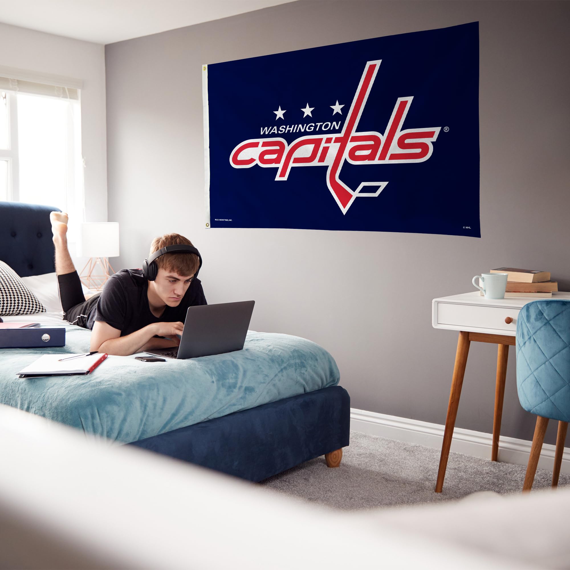 NHL New York Rangers 3-Foot by 5-Foot Single Sided Banner Flag with Grommets, Team Color, 3' x 5' - Image 4