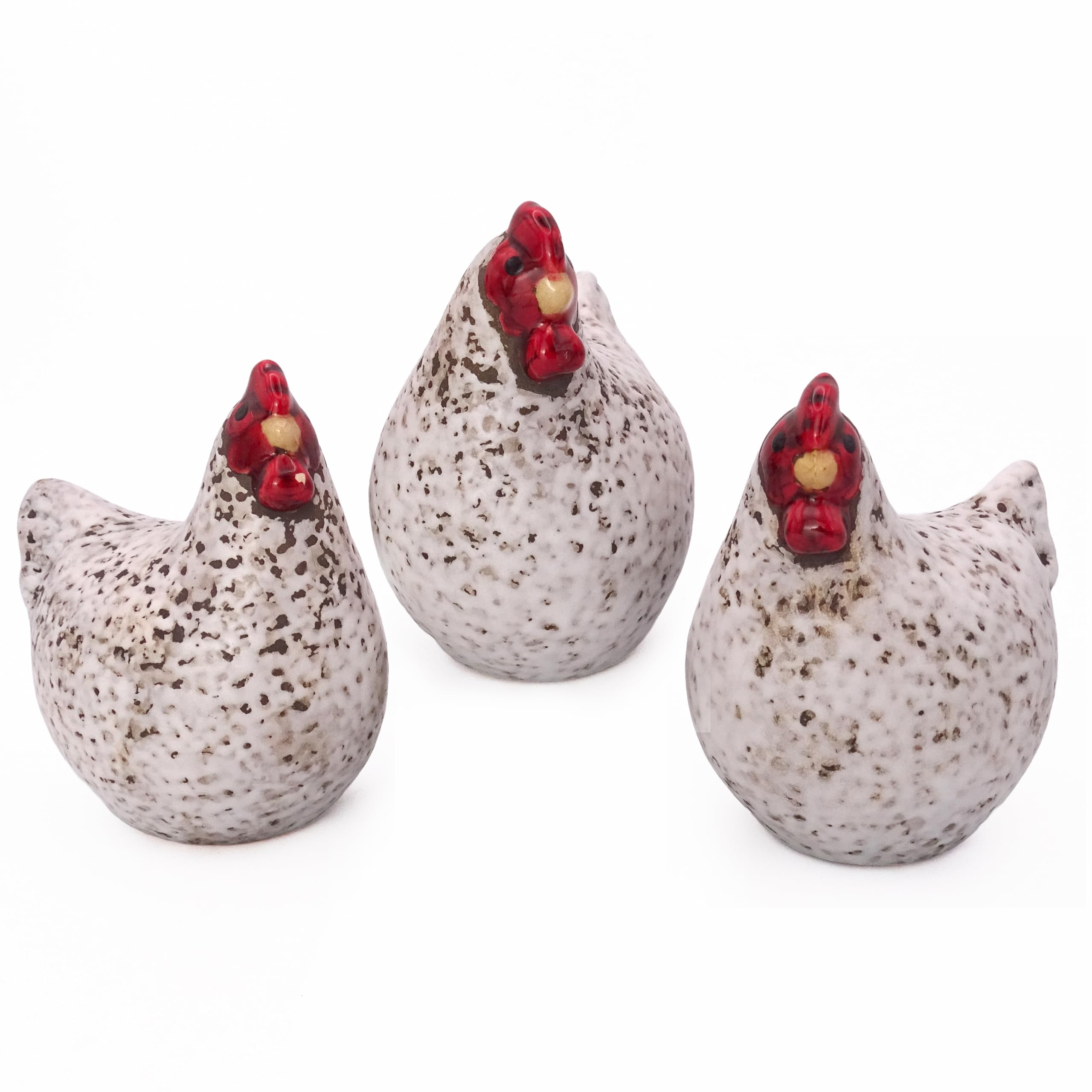 Déco de Pâques et printemps style campagne avec 3 poules en céramique