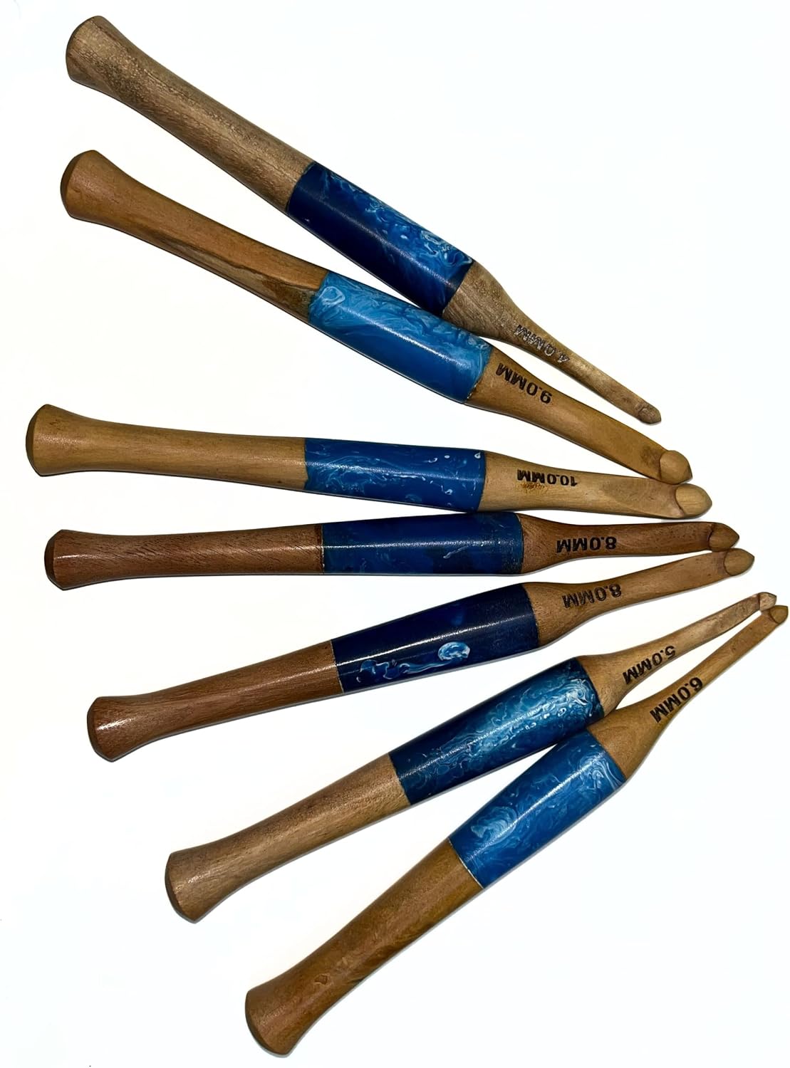 Crochet Hook Set with Box, Including 7 US Size Soft Handle Resin Wood Hooks Crochet Hooks Accessories & 7 Pcs Sizes
