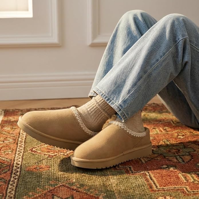 CUSHIONAIRE Keto Pantuflas Mujer Suede Mule Slip-On miniatura 2