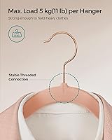 Vista 37 de SONGMICS UCRF029W05 - Paquete de 50 ganchos de terciopelo antideslizantes para trajes con muescas para el hombro, barra para pantalones, gancho