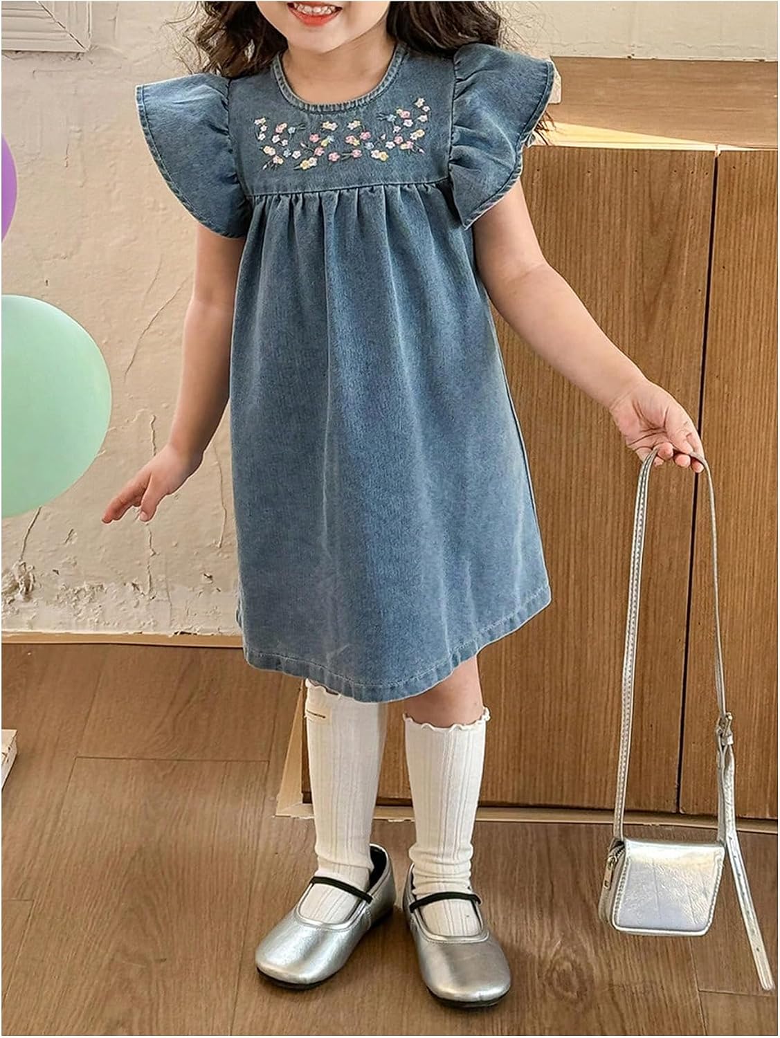 WDIRARA Toddler Girls Cute Floral Embroidery Ruffle Cap Sleeve Denim Short Dresses
