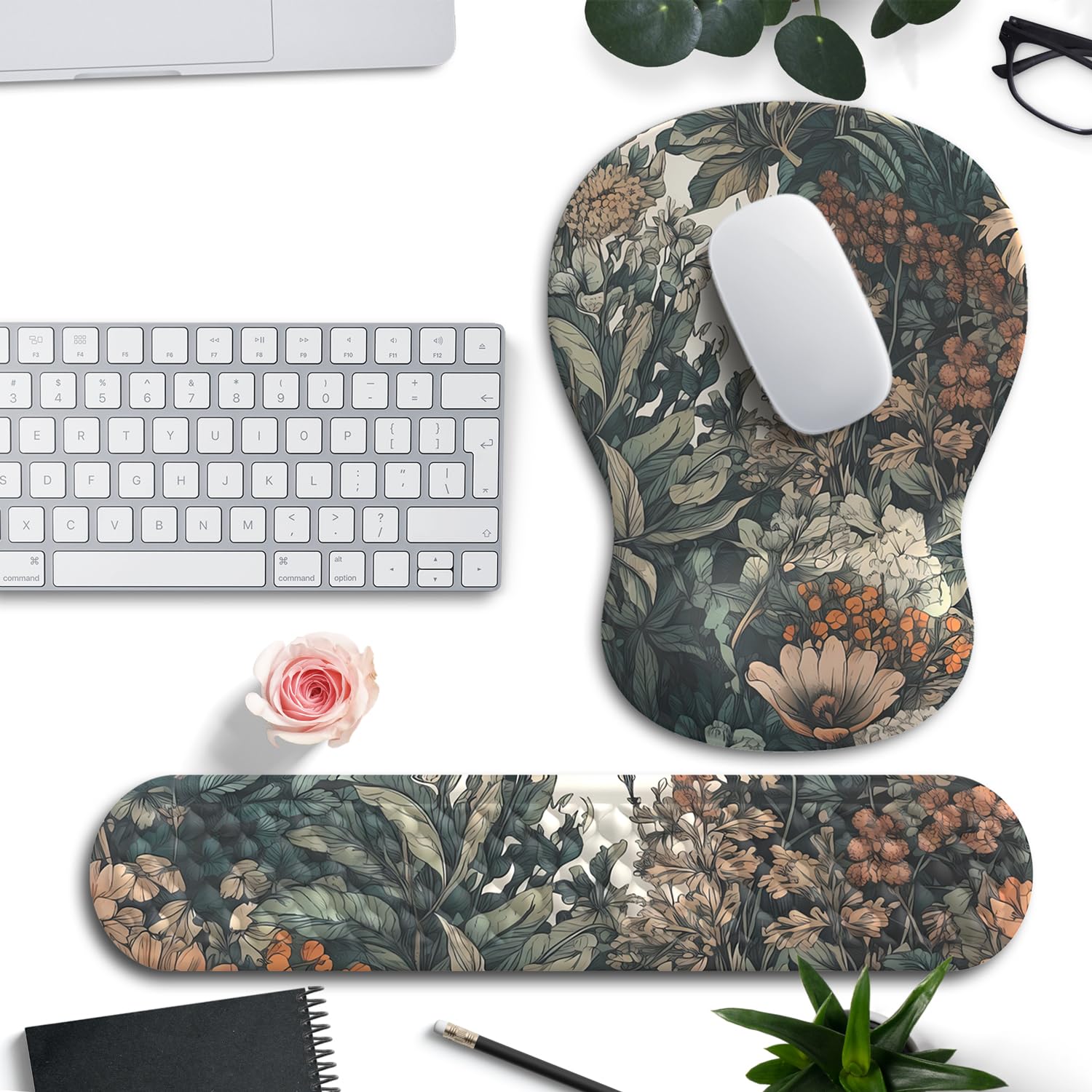 Boho Aesthetic Mouse Pad with Wrist Rest Keyboardpad Vintage Wildflowers Wrist Rest for Computer Keyboard Wrist Rest Non-Slip