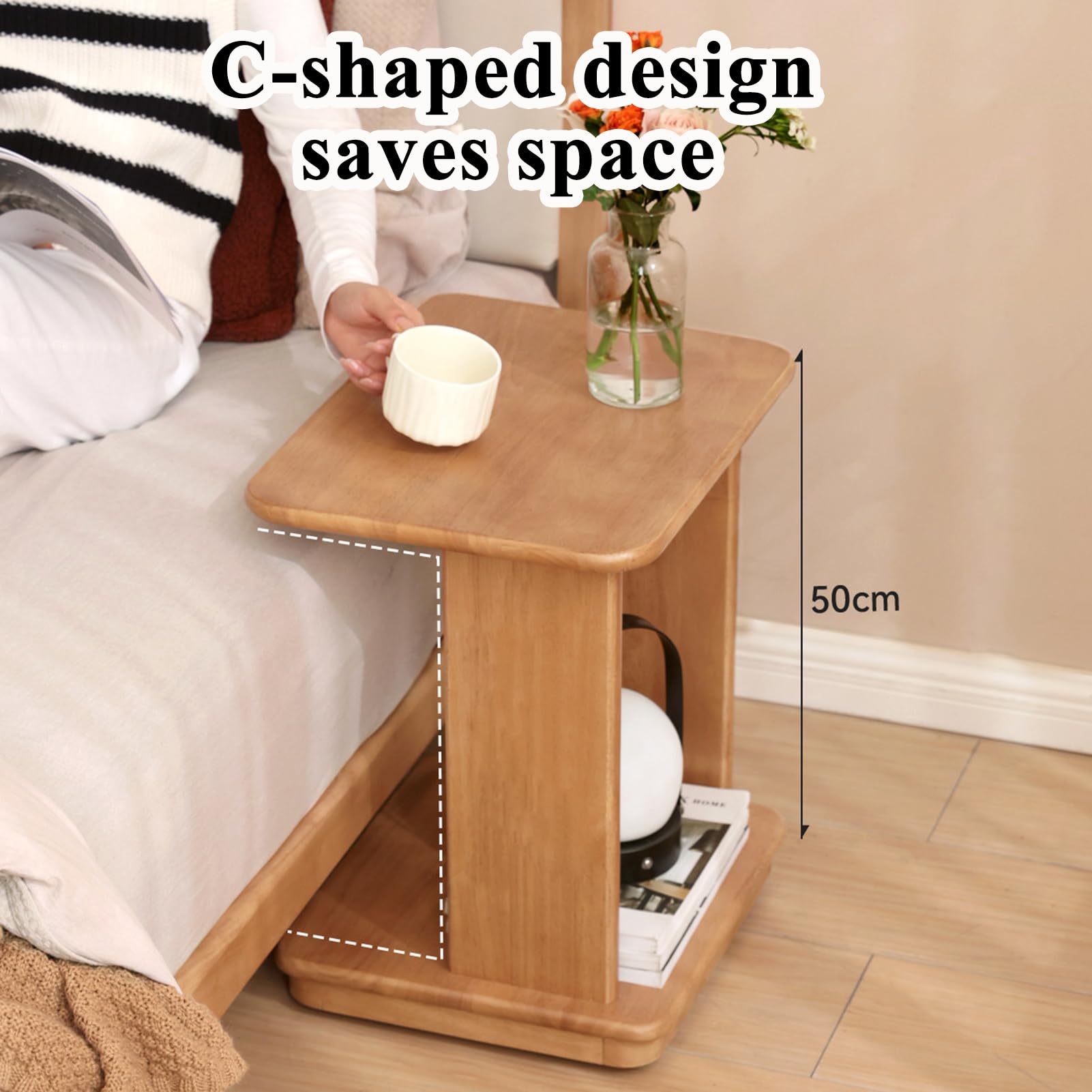 Mesita Auxiliar en Forma de C de Madera Maciza con Ruedas y Dos Niveles | Mesa de Centro Pequeña Móvil para Salón, Sofá o Sillón | Fácil de Mover y Ahorra Espacio | 35x45x50 cm (Color natural)