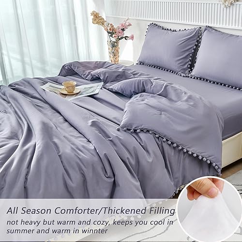 Miniatura 5 de PERFEMET Juego de edredón de 5 piezas con pompones, color morado grisáceo, estético, estilo bohemio, color lavanda en una bolsa, con sábanas de