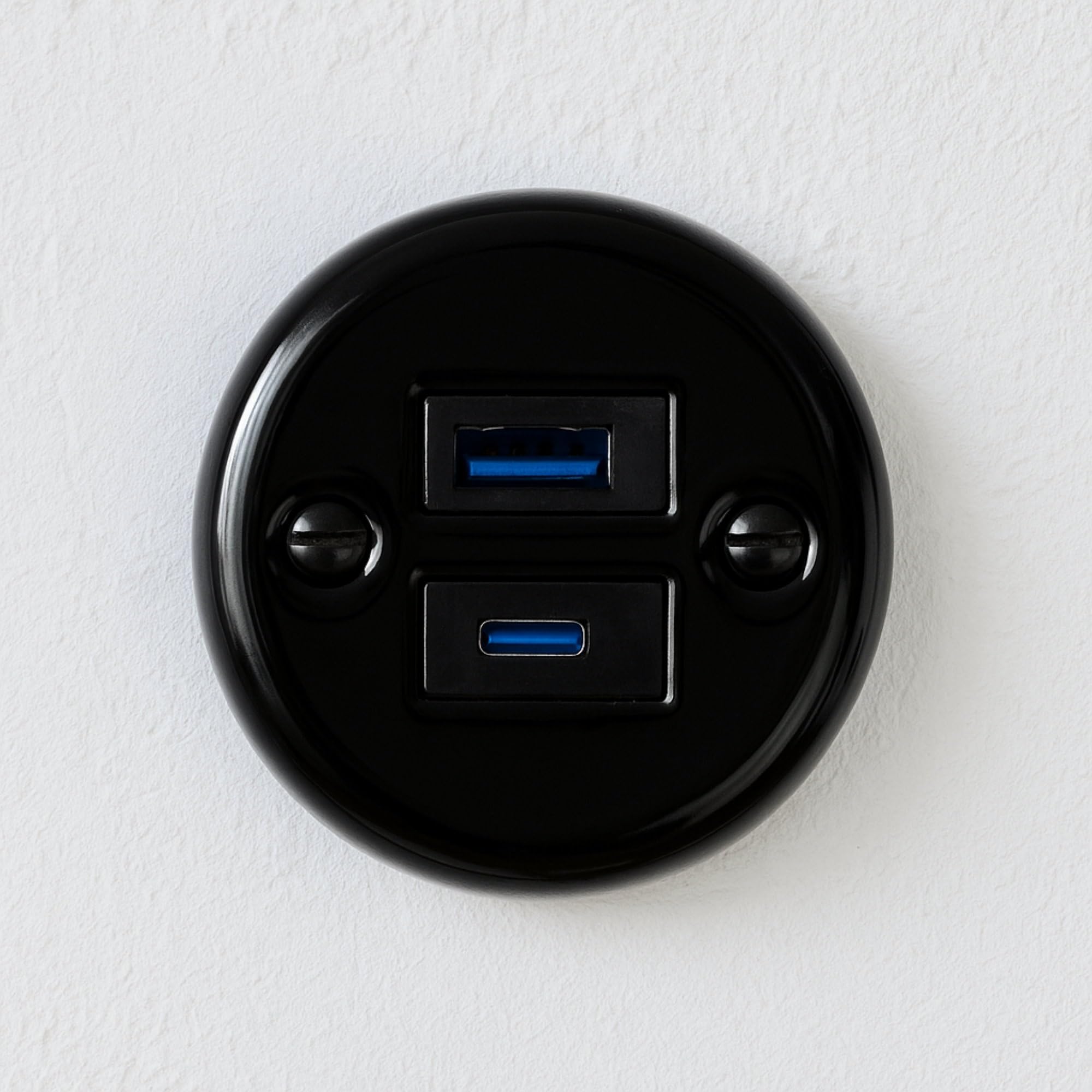Porcelana natynkowa retro, USB-A USB-C, gniazdo 2-drożne, All-in-One, seria QR1 czarna
