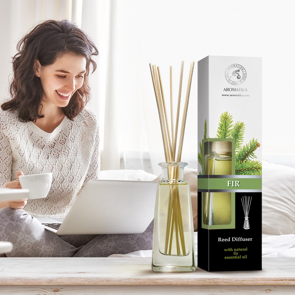 Dyfuzor Zapachowy z Patyczkami Sosna - 100 ml - Dyfuzor Pokojowy z Naturalnym Olejkiem Sosnowym - Aromat Sosny - Zapach do Domu - Dyfuzory Trzcinowe - Odświeżacz z Patyczkami