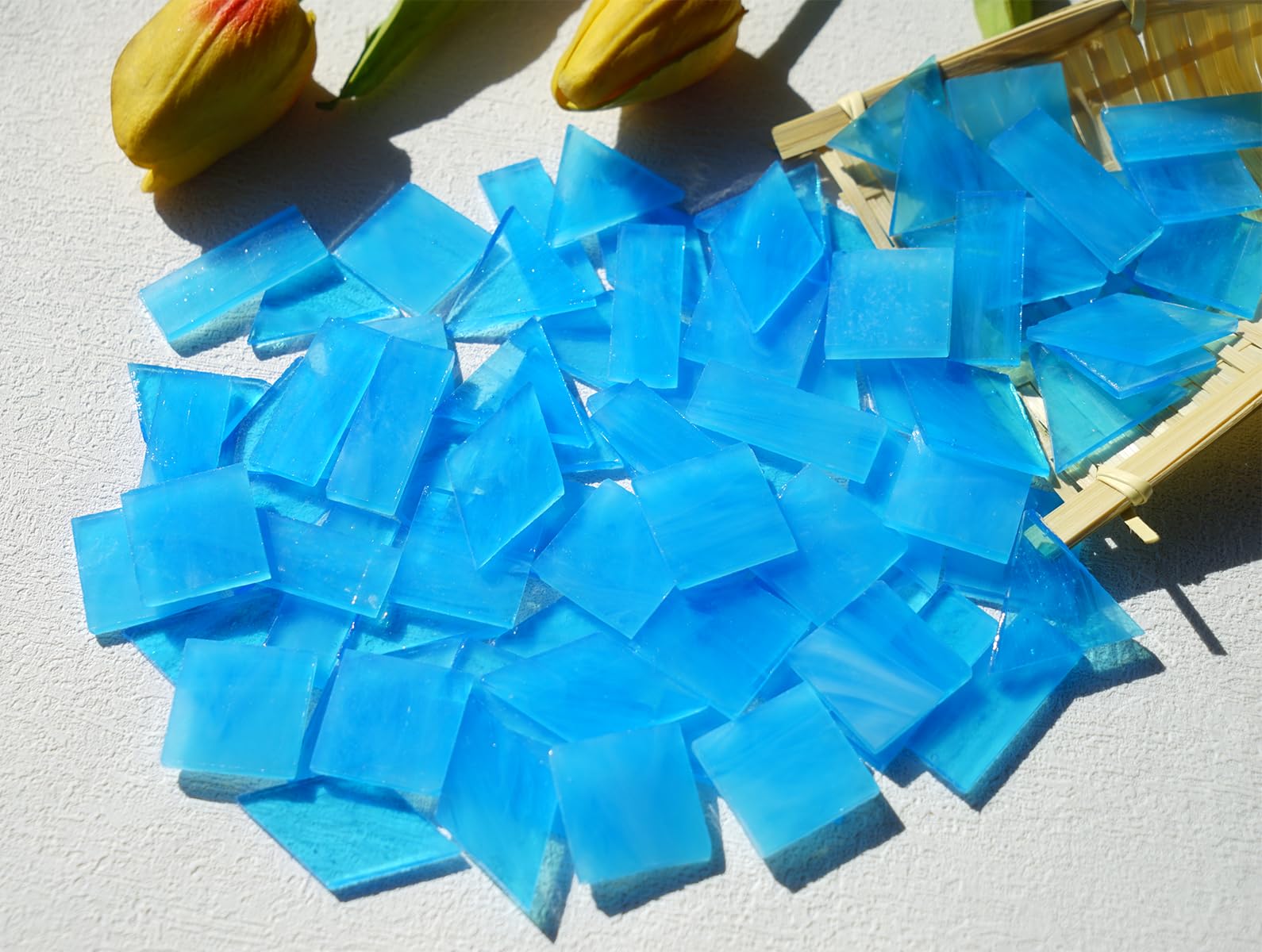 70 piastrelle in vetro trasparente, 200 g, pezzi di vetro colorato di grandi dimensioni, per fai da te, mosaico, 4 forme per Mosiac Presente, azzurro