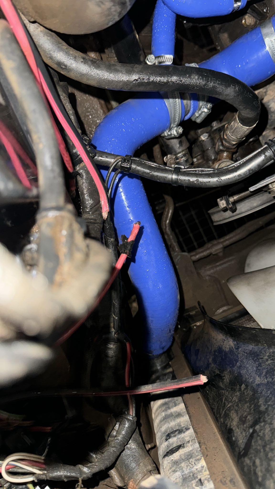 Juego Completo de 13 Manguitos del Circuito de Agua Refrigerante compatible con Nissan Patrol 260 K260 RD28T y RD28: Silicona Reforzada de 5mm (no válido para Y60) (Negro)