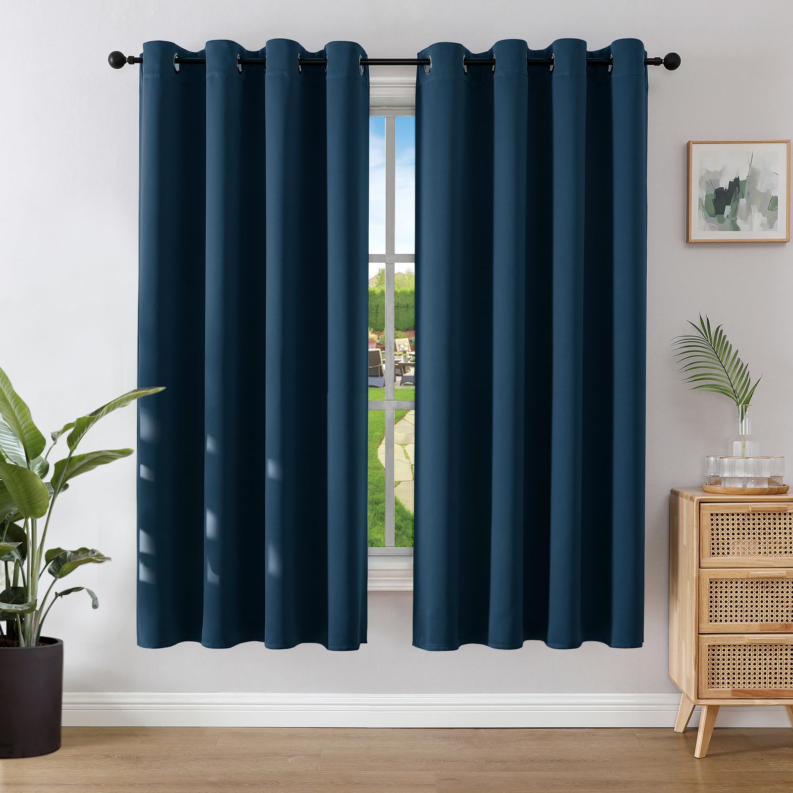 Joydeco Rideau Occultant 2 Pièces, Rideau Thermique Isolant Anti Chaleur Tenture Opaque à Oeillets Isolation Lumiere Anti UV Decoration Chambre Maison Salon Intérieurs