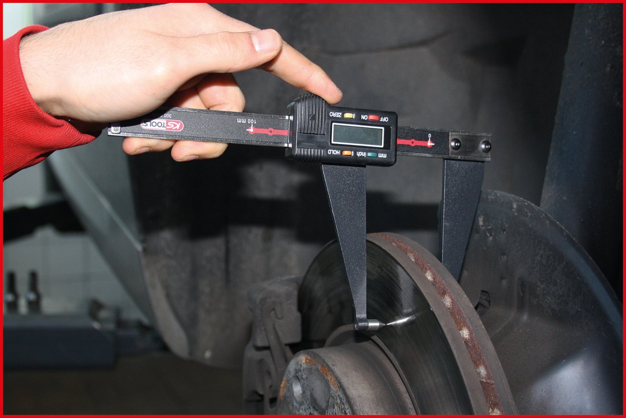 KS Tools 300.0539 Digital-Bremsscheiben-Prüflehre LKW, 0-100mm