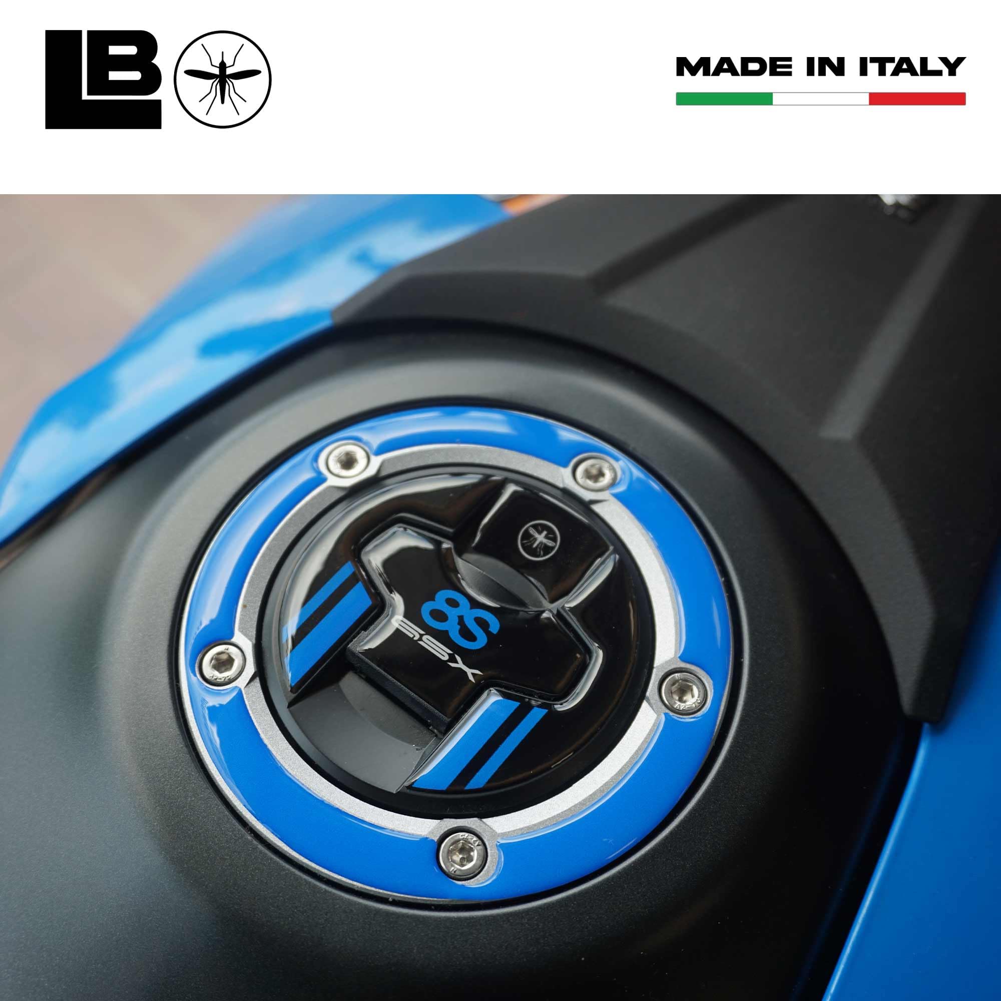 Labelbike Autocollants Gel 3D Réservoir Moto Suzuki GSX-8S - Protection Latérale Bleu Clair Made In Italy