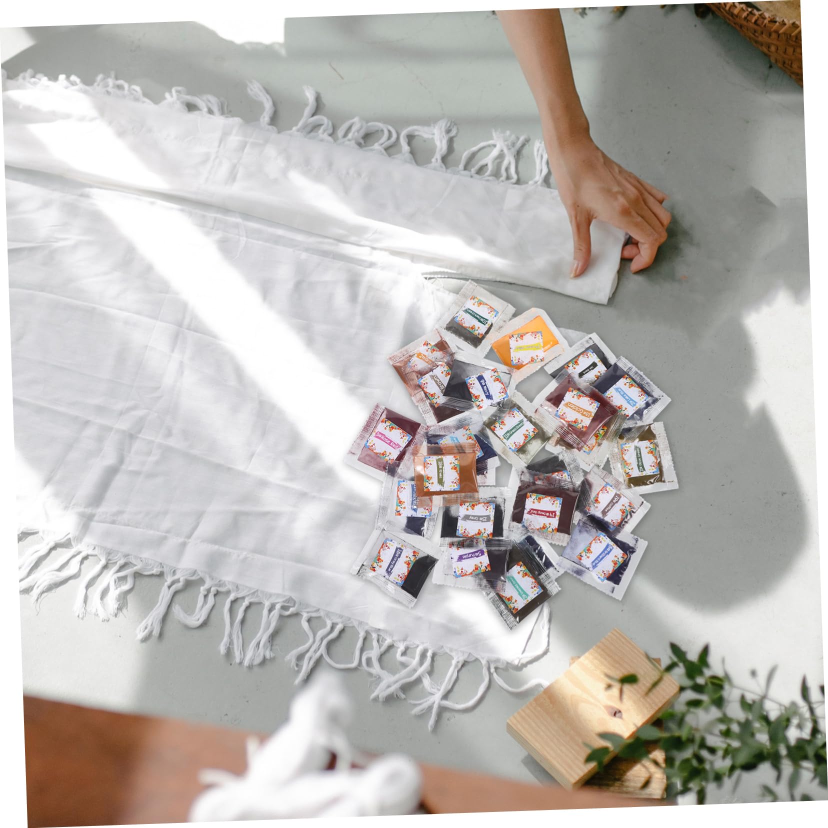 BELLIFFY Craft DIY Tie Dye Pigment Powder 26 Colors Tie Dye Powder for Fabric Dyeing Kit for Kids