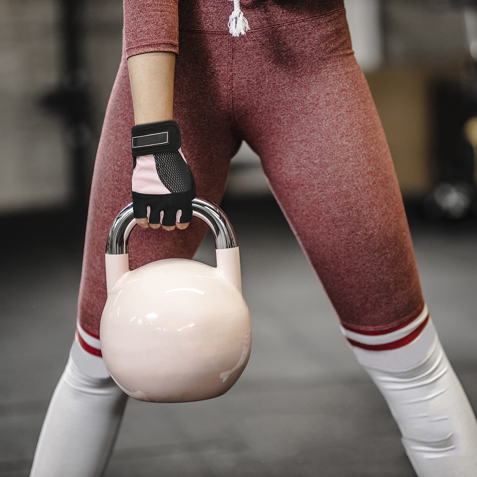 Guanti per sollevamento pesi con supporto per il polso Guanti da palestra per uovolo sul palmo Guanti imbottiti Protezione mezze dita Guanti traspiranti per fitness Bodybuilding powerlifting
