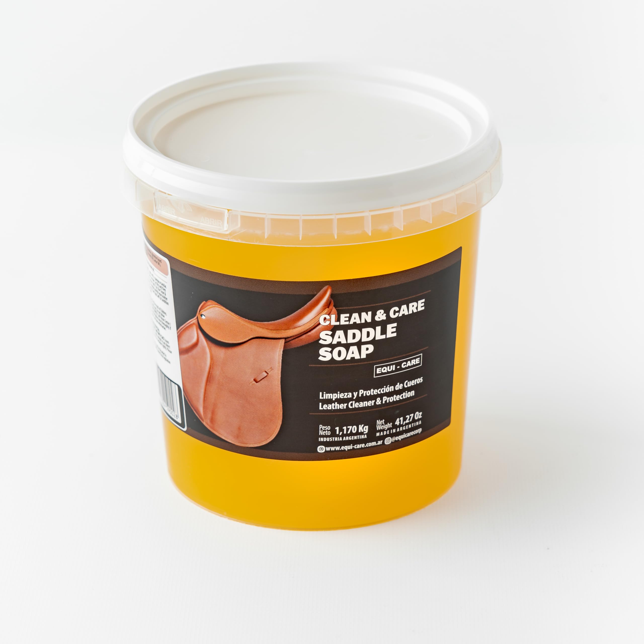 EQUI - CARE Clean and Care Saddle Soap (1170 g - 41,27 Oz)
