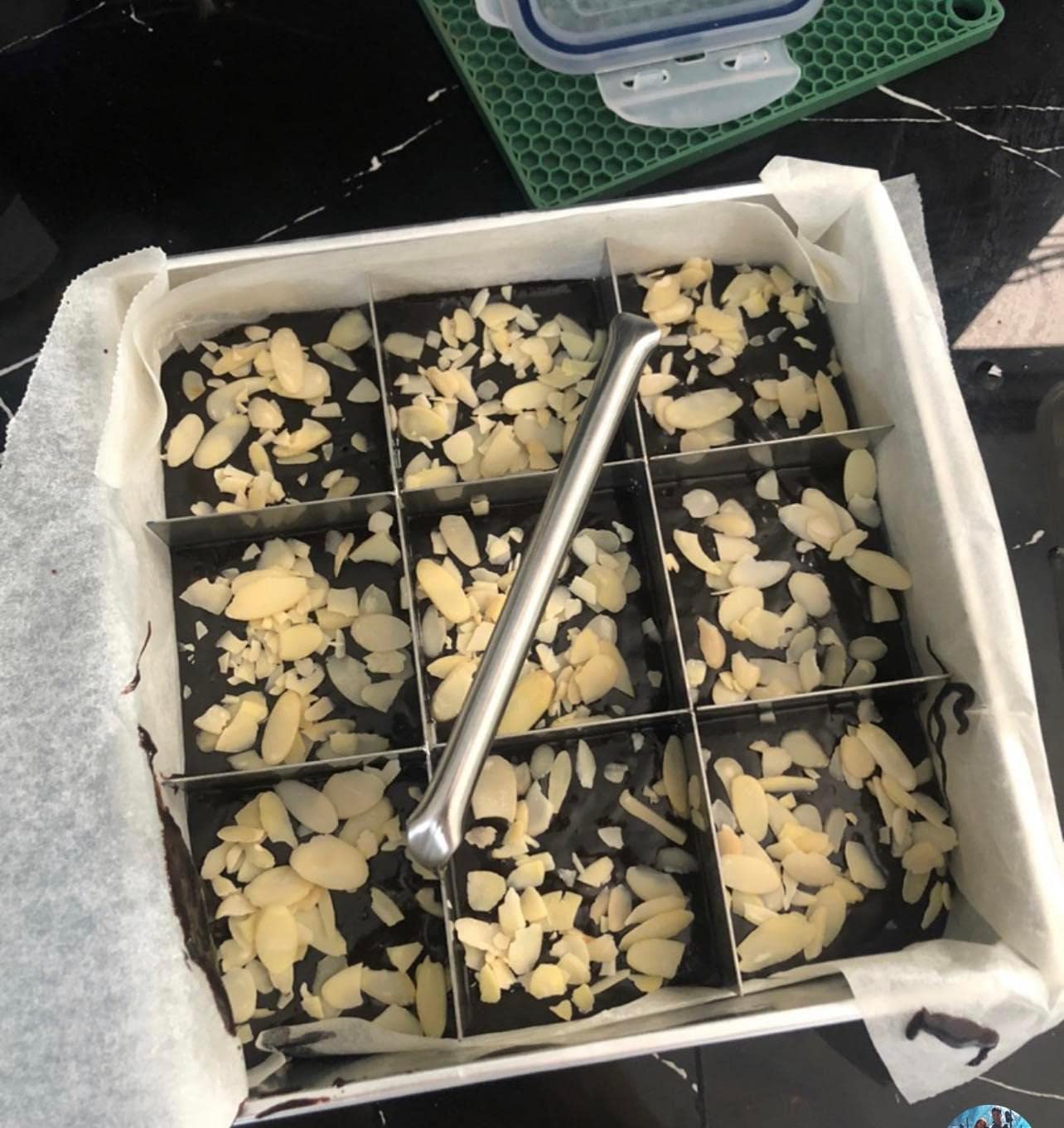 Brownie-Ausstechform aus Edelstahl, 100% 20,3, 25,5, 28,9, 28,9, 28,9, 28,9, 28,9, 28,9, 28,9, 28,9, 38,9, 38,5, 30,5 cm, sorgt für perfekte knusprige Kanten, Backform für Backofen, Backgeschirr,
