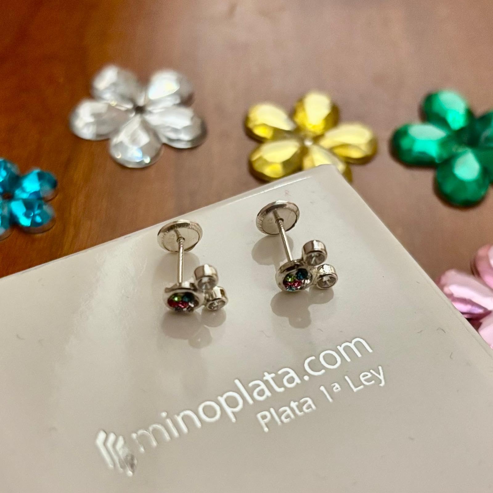 Pendientes infantiles chaton de Plata de ley 925 con piedras de colores