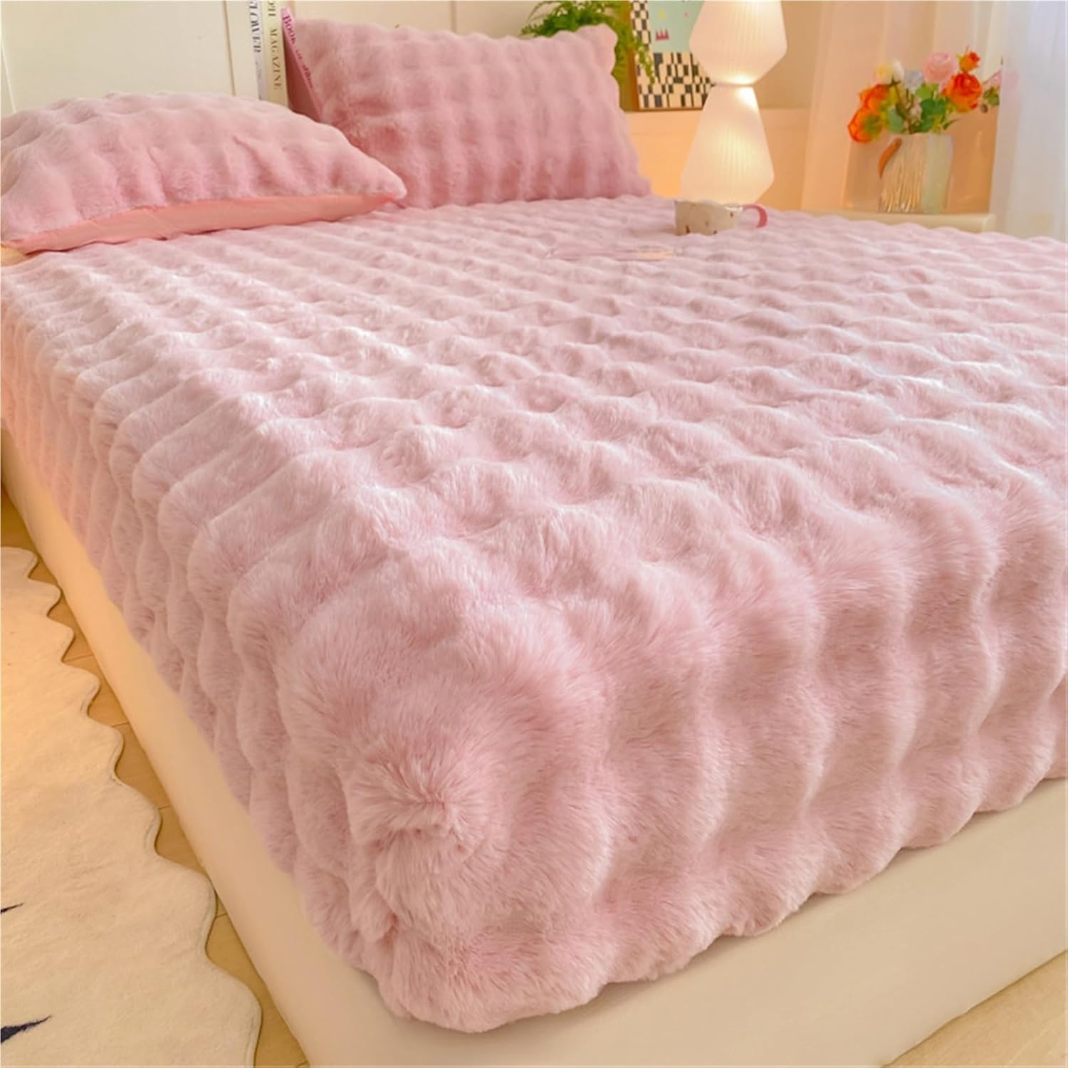 Luxury Faux Rabbit Fur Fitted Sheet, Ultra Plush Elastic Bed Sheets, Soft Bottom Sheet 11" Deep Pocket, Machine Washable Mattress Cover for All Beds(Pink,Queen: 59x79in)