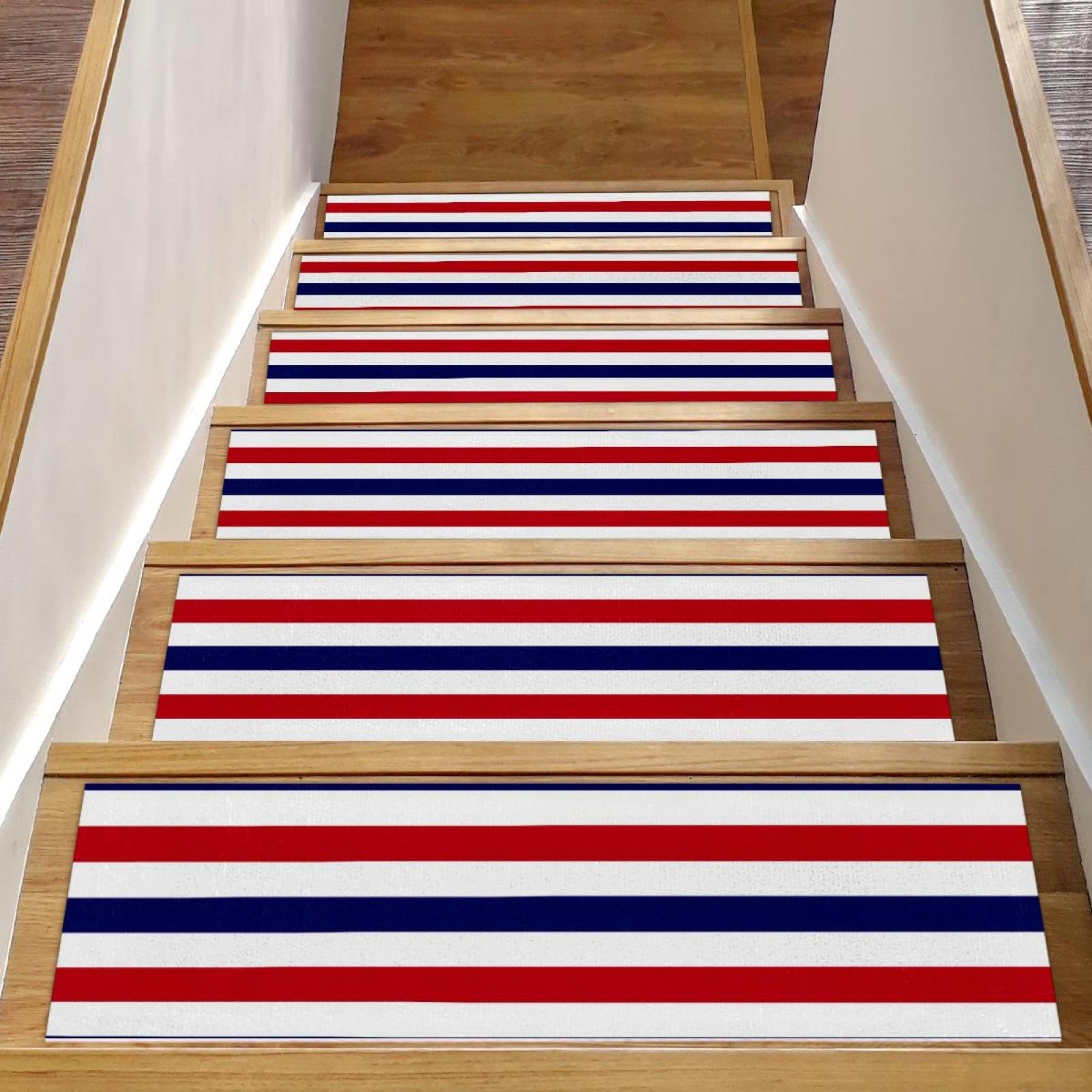 Alfombra para peldaños de madera para solucionar resbalones de mascotas y niños en casa