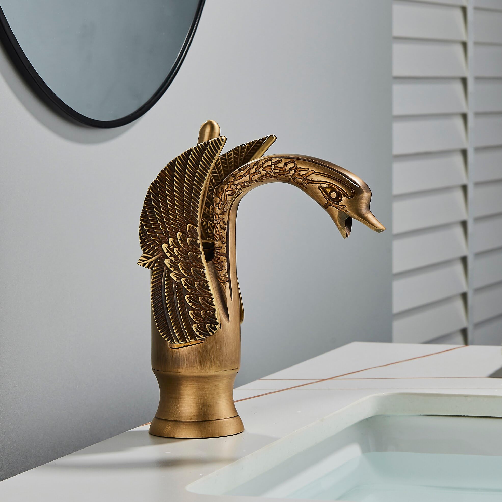 Mitigeur de lavabo cygne en bronze antique pour eau chaude et froide