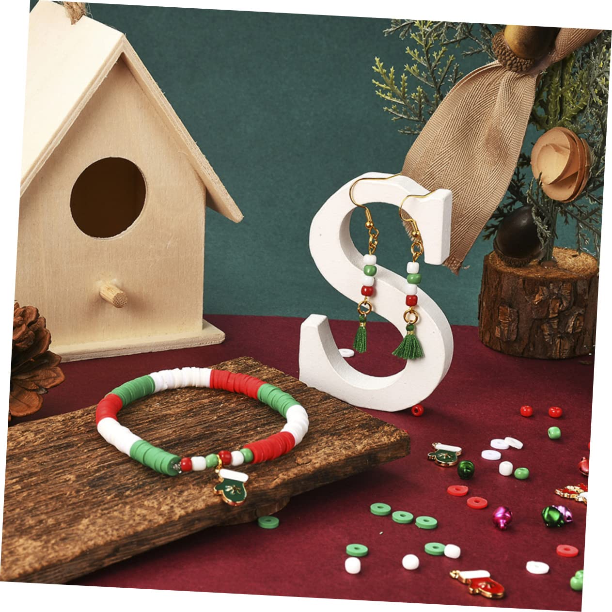 SHINEOFI 4 Juegos cuentas de navidad christmas ornaments kit joyeria accesorios niñas pulsera de navidad kit de fabricación de joyas para juego de collar arcilla polimérica
