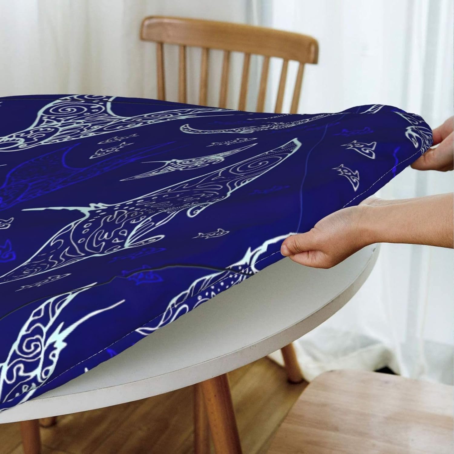 Manta Ray and Fish Print Outdoor Patio Kitchen Decor Supplies Wipeable Round Table Cloth for Indoor Outdoor