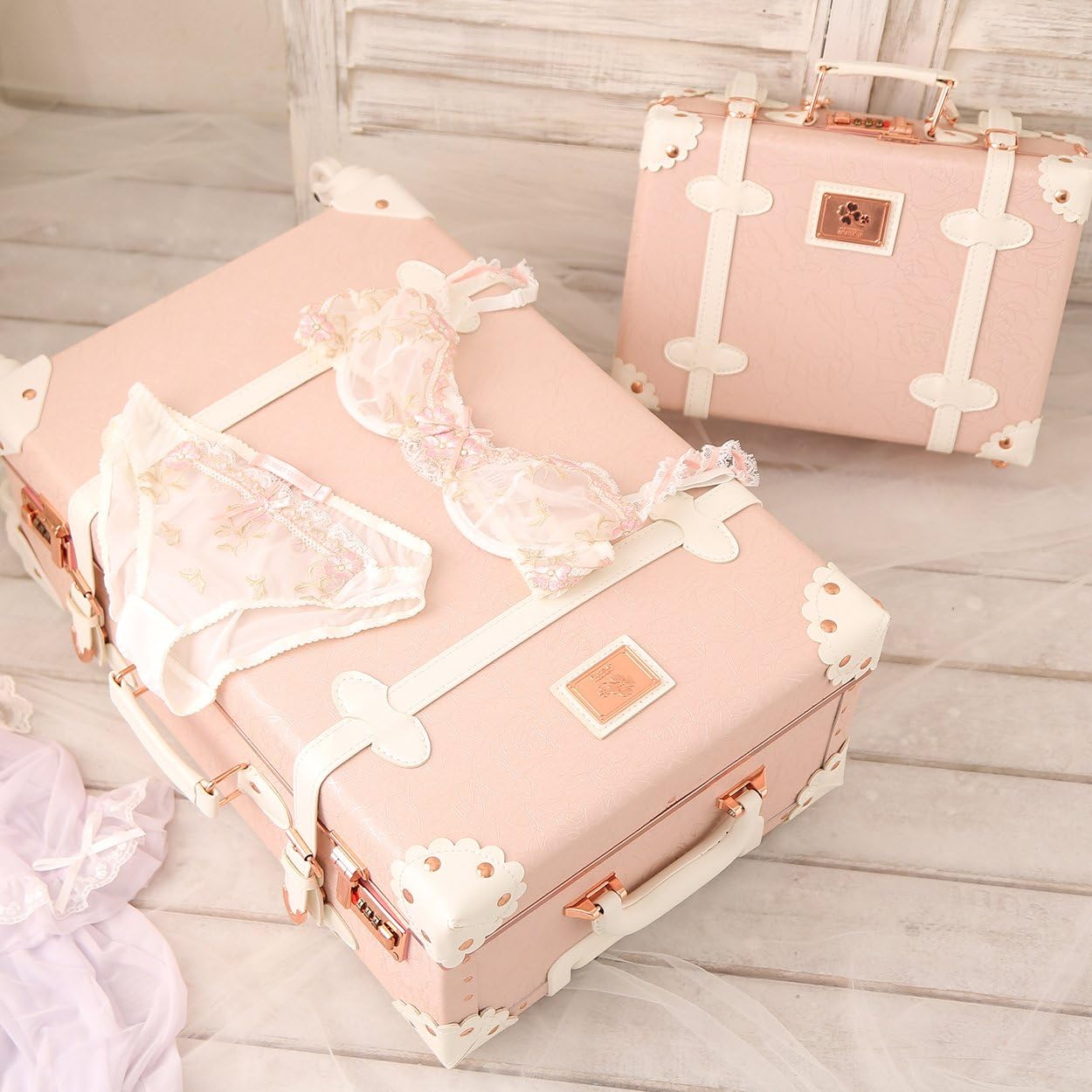 Amazon.com: Juego de maletas vintage para llevar equipaje retro de viaje  con ruedas giratorias de piel : Ropa, Zapatos y Joyería