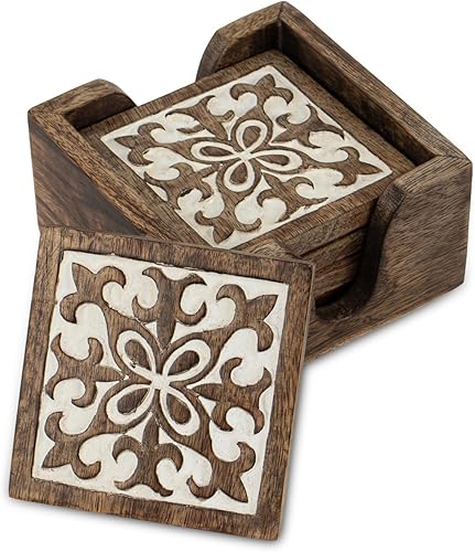 Miniatura 2 de DEVLA Juego de posavasos decorativos de madera de 4 pulgadas, tallados a mano con diseño antiguo blanco, 5 posavasos con soporte, marrón y blanco