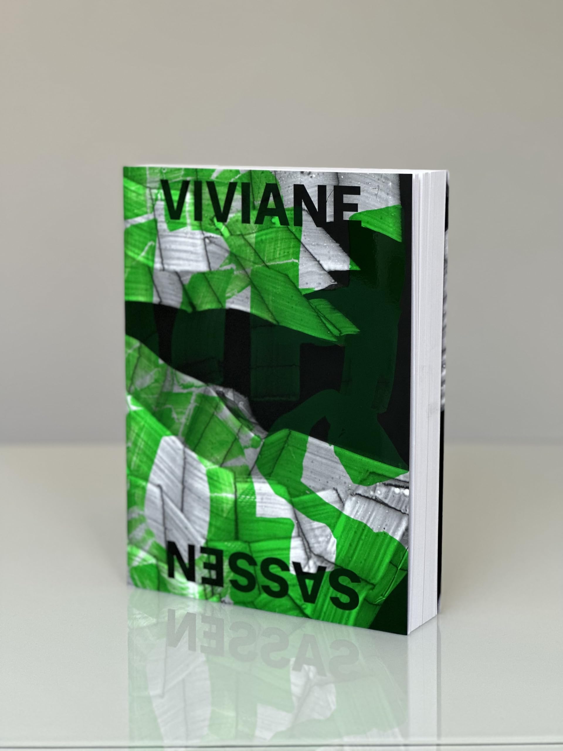 Viviane Sassen: Phosphor