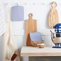 Vista 2 de KitchenAid - Juego de agarraderas de silicona suave y acanalada, lavanda crema, 7 x 9 pulgadas