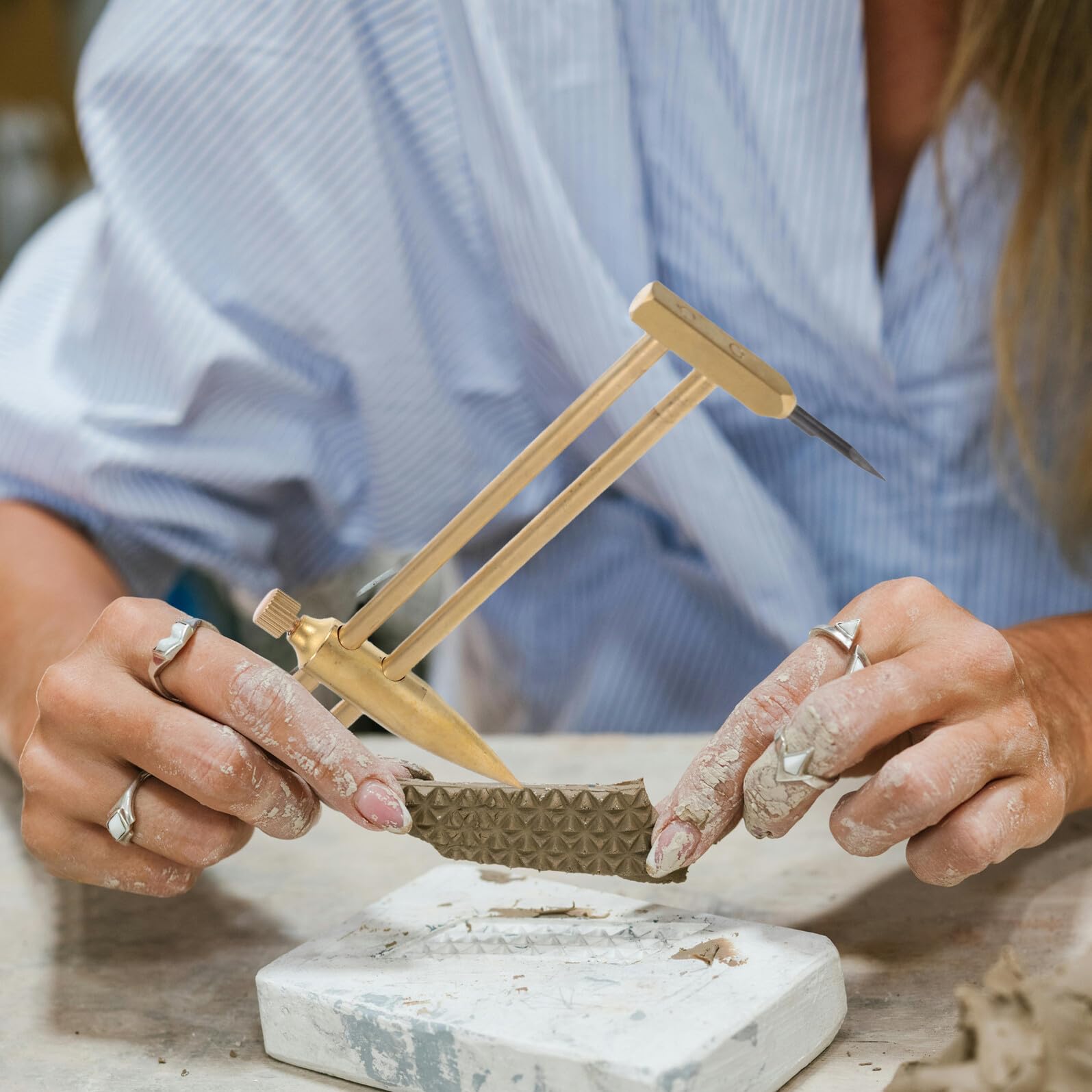 Compas de Potier en Laiton Étui PP – Outil de Mesure Précis pour Modelage et Sculpture D’Argile – Jauge de Tournage Multifonction pour Céramique et Loisirs Créatifs