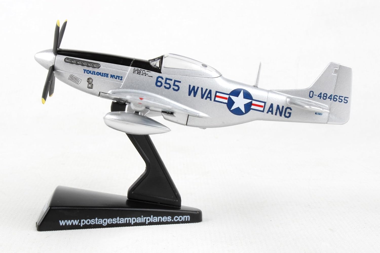 P-51D Toulouse Nuts Die-Cast Metal Model Airplane – WWII Mustang 1/100 Scale with Display Stand – Collectible Aircraft Model, 4” Length, Ages 14+