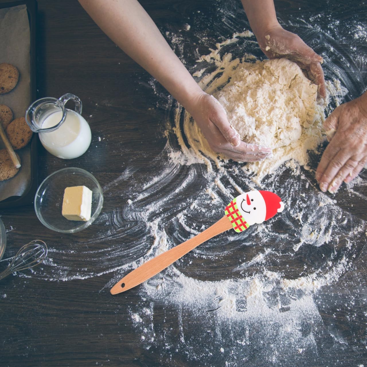 Hemoton Christmas Spatula with Wooden Handle Heat-Resistant Silicone Cake Scraper for Baking and Cooking Reusable Non-Stick Kitchen Utensil for Holiday Baking