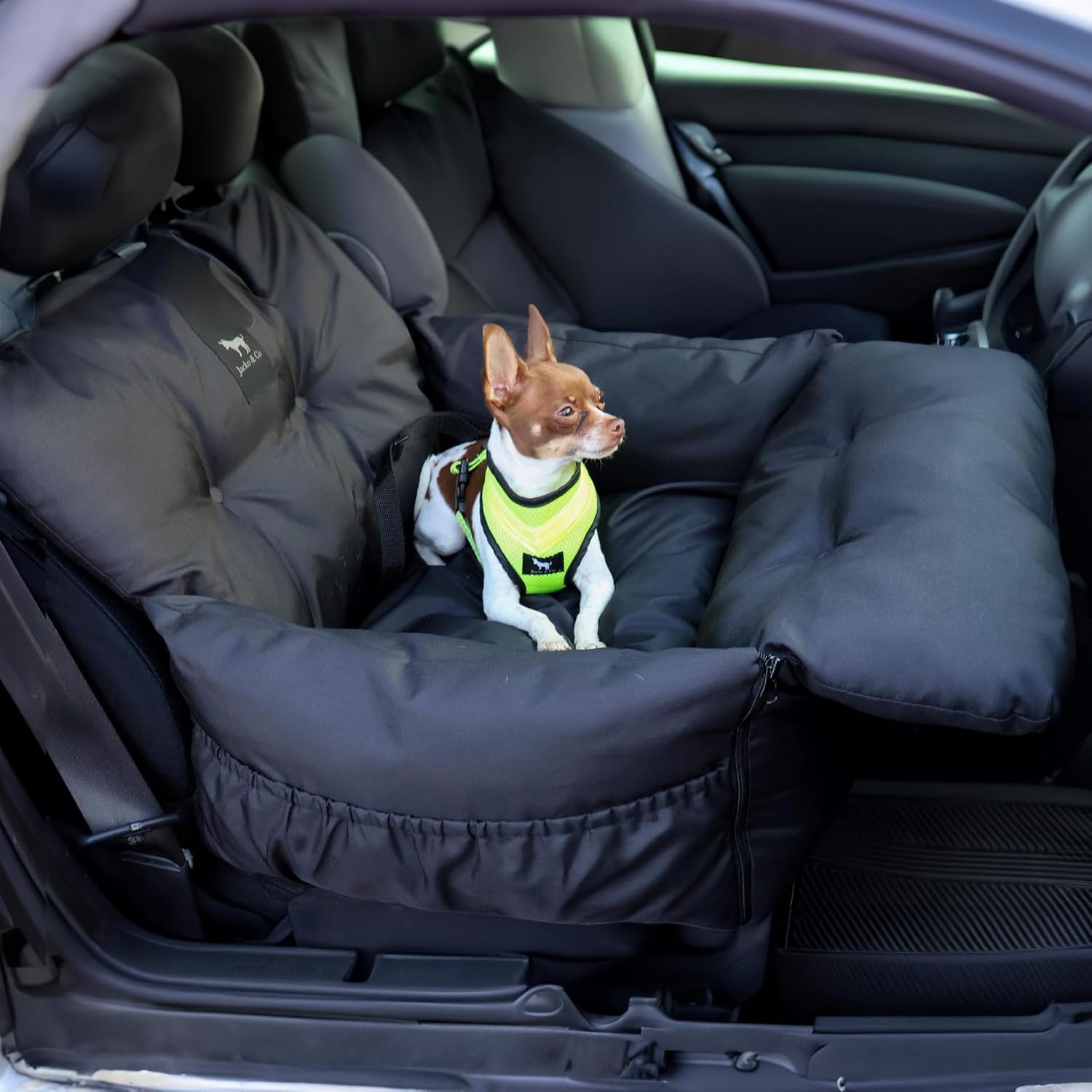 Travel in Style: JACKO & CO Premium Dog Car Seat Review for Your Small Pets