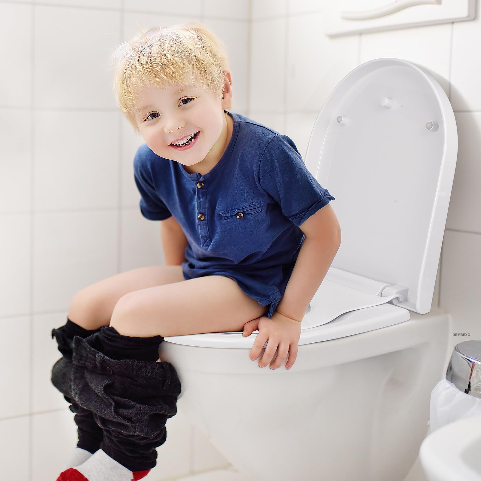 Abattant WC Familial avec Siège Enfant, Frein de chute, Lunette WC Familial pour Enfant et Adulte, Amovible en forme de D, Fermeture en Douceur, Démontage en un clic, nettoyage facile.