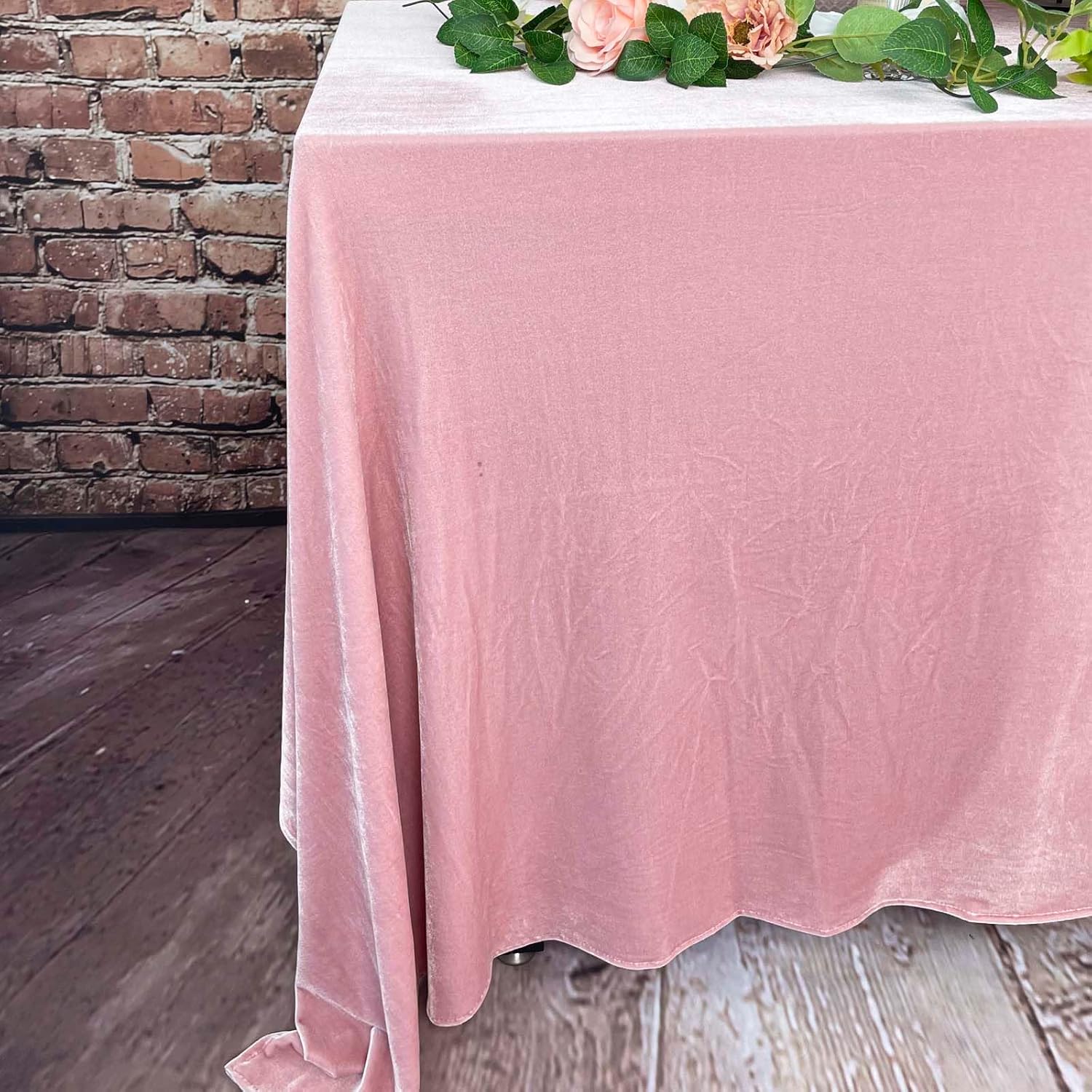 EHLDekol Velvet Tablecloth, Luxurious Elegant Rectangle Table Cover in Beautiful Dusty Pink for Weddings, Parties, Baby Showers and Events, Durable Seams for Long-Lasting Use((Dusty Pink, 60"*102")