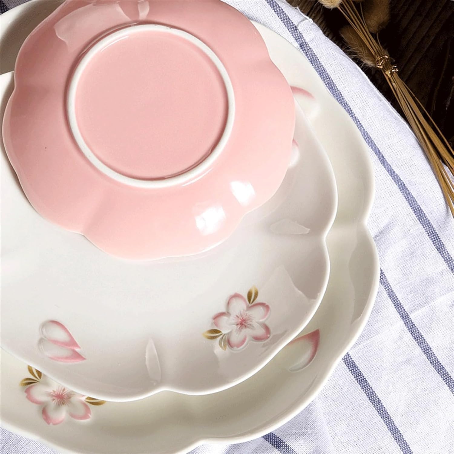 Ręcznie malowany talerz ceramiczny, wytłaczany wzór kwiatu wiśni, talerz do jadalni na stek, sałatkę, deser, zastawę kuchenną