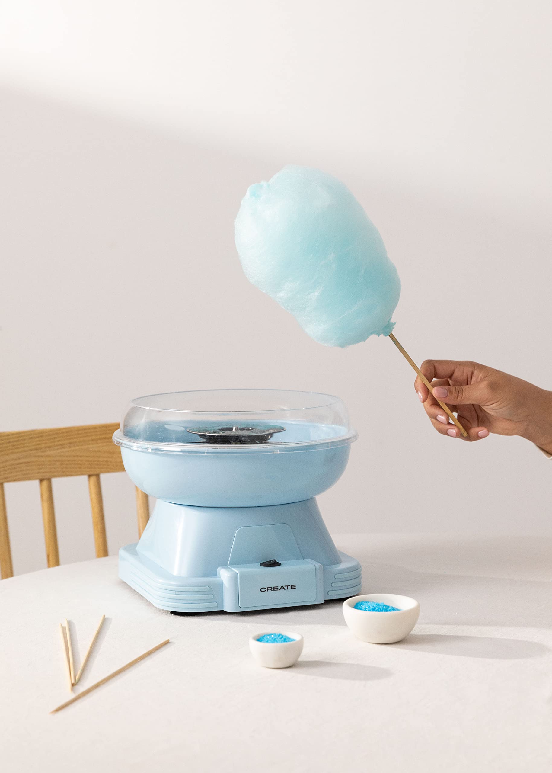 CREATE/COTTON CANDY MAKER/Máquina de algodón de azúcar Azul / 500W. diseño retro. patas antideslizantes. sitema de seguridad anti recalentamiento
