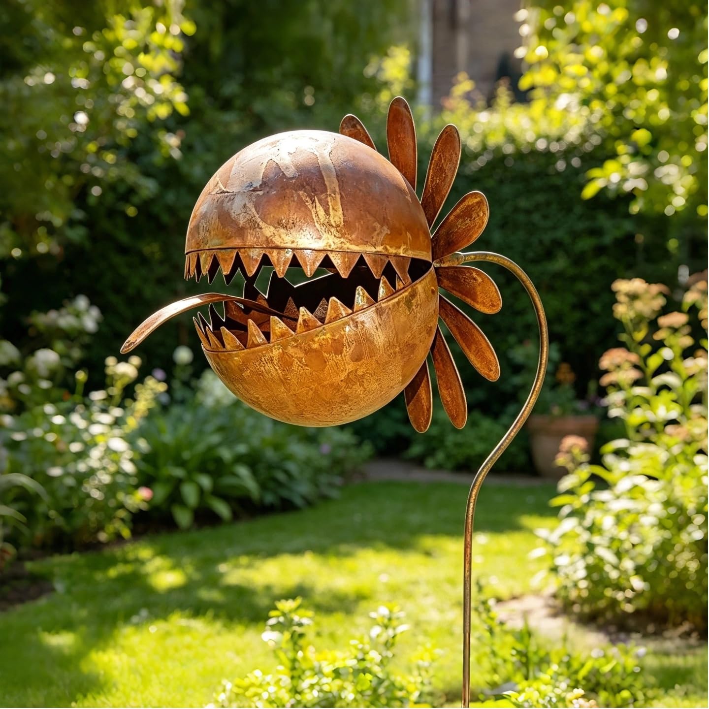 QUNZIDRESS Garden Decor for Outside - Metal Venus Flytrap Garden Stakes Decorative, Metal Carnivorous Plants for Outdoors, Yard Art Garden Halloween Gothic Decorations for Outdoor Lawn Porch Pathway