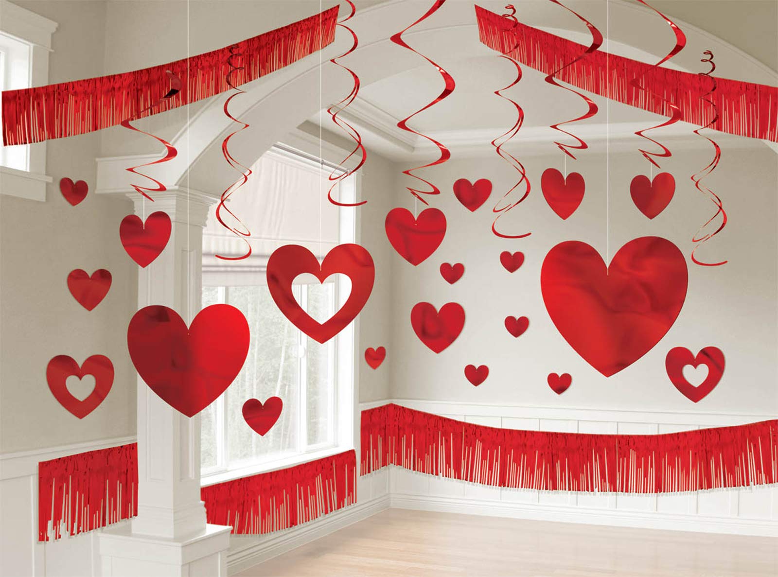 Amscan Valentine's Day Giant Foil Room Decorating Kit, Assorted Sizes, Multicolor