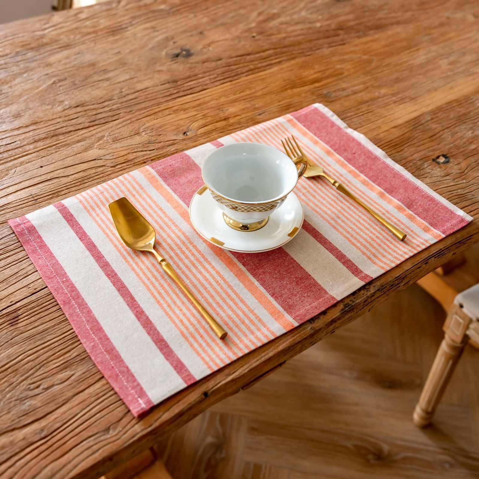Napperon Table Salle a Manger Lavable 8Pièces, 30 x 42 CM Beige Rouge Set de Table Rectangulaire Salle à Manger Lavable Antidérapant Coton Lin, Rectangle Rayé