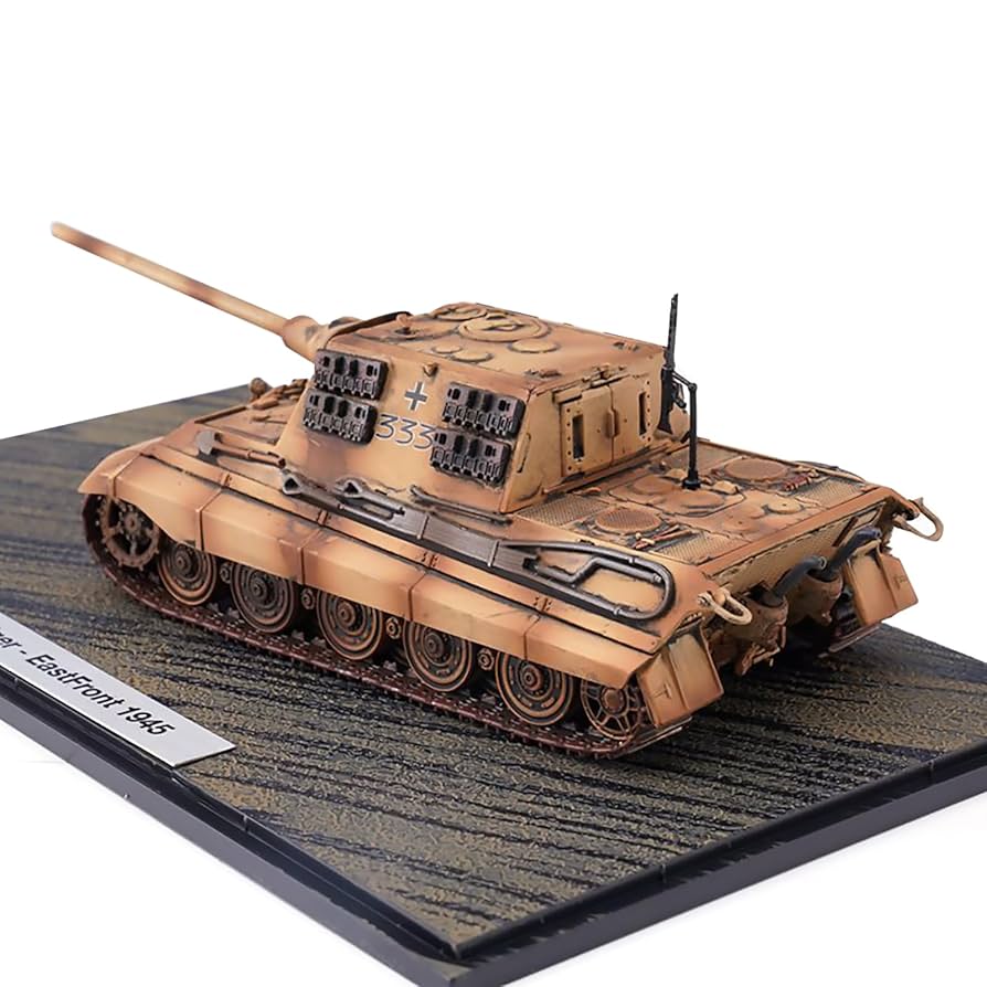 戦車ジオラマ　1/72 ドイツタイガー戦車とUS装甲車+カーゴトラック 戦車ジオラマ 1/72 ドイツタイガー戦車とUS装甲車+カーゴトラック