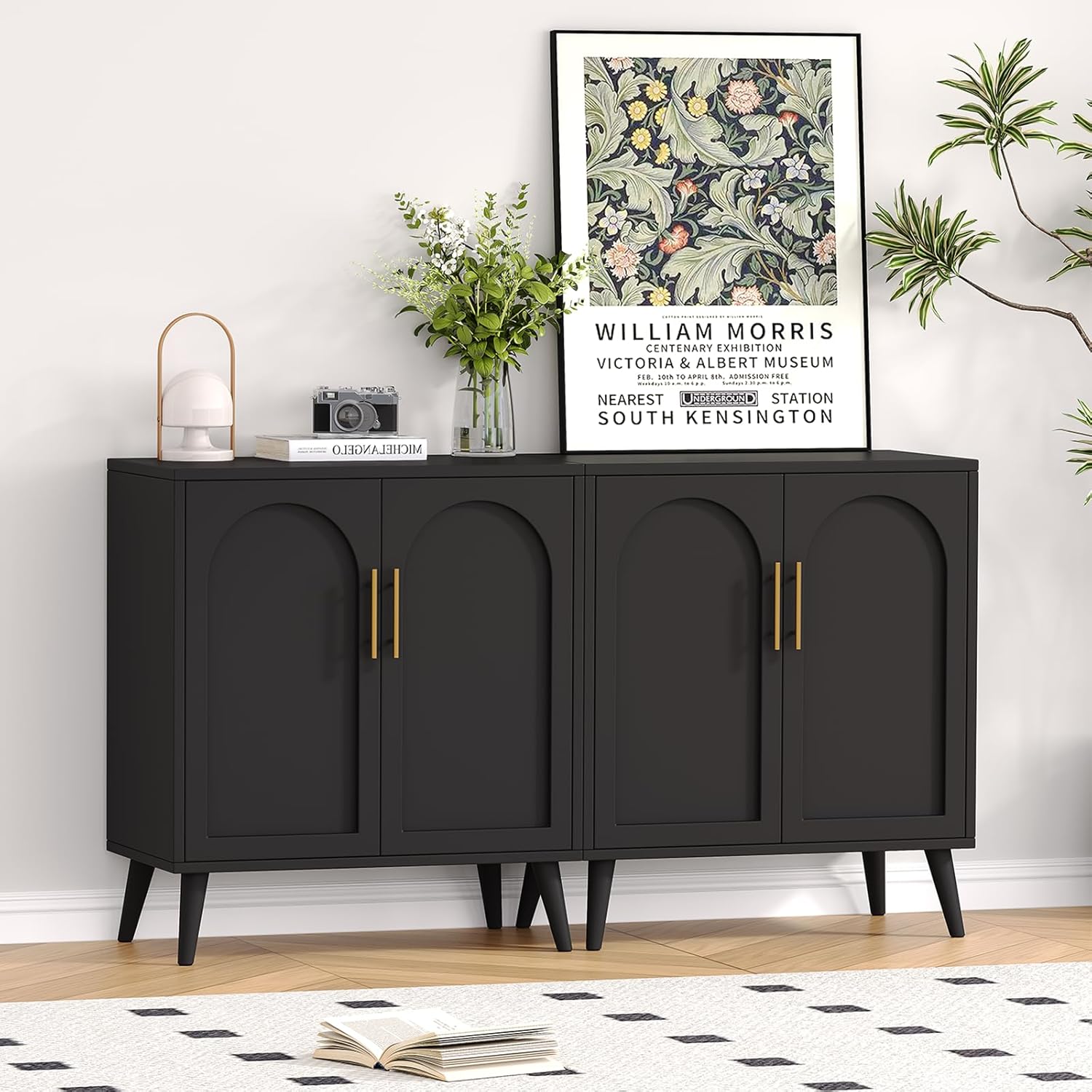 Rovaurx Credenza