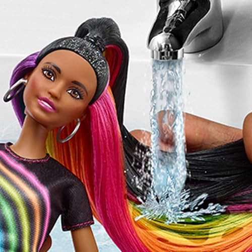 Miniatura 3 de Barbie Muñeca Rainbow Sparkle Hair con cabello castaño extra largo de 7.5 pulgadas con un arco iris oculto de cinco colores, gel brillante y peine y