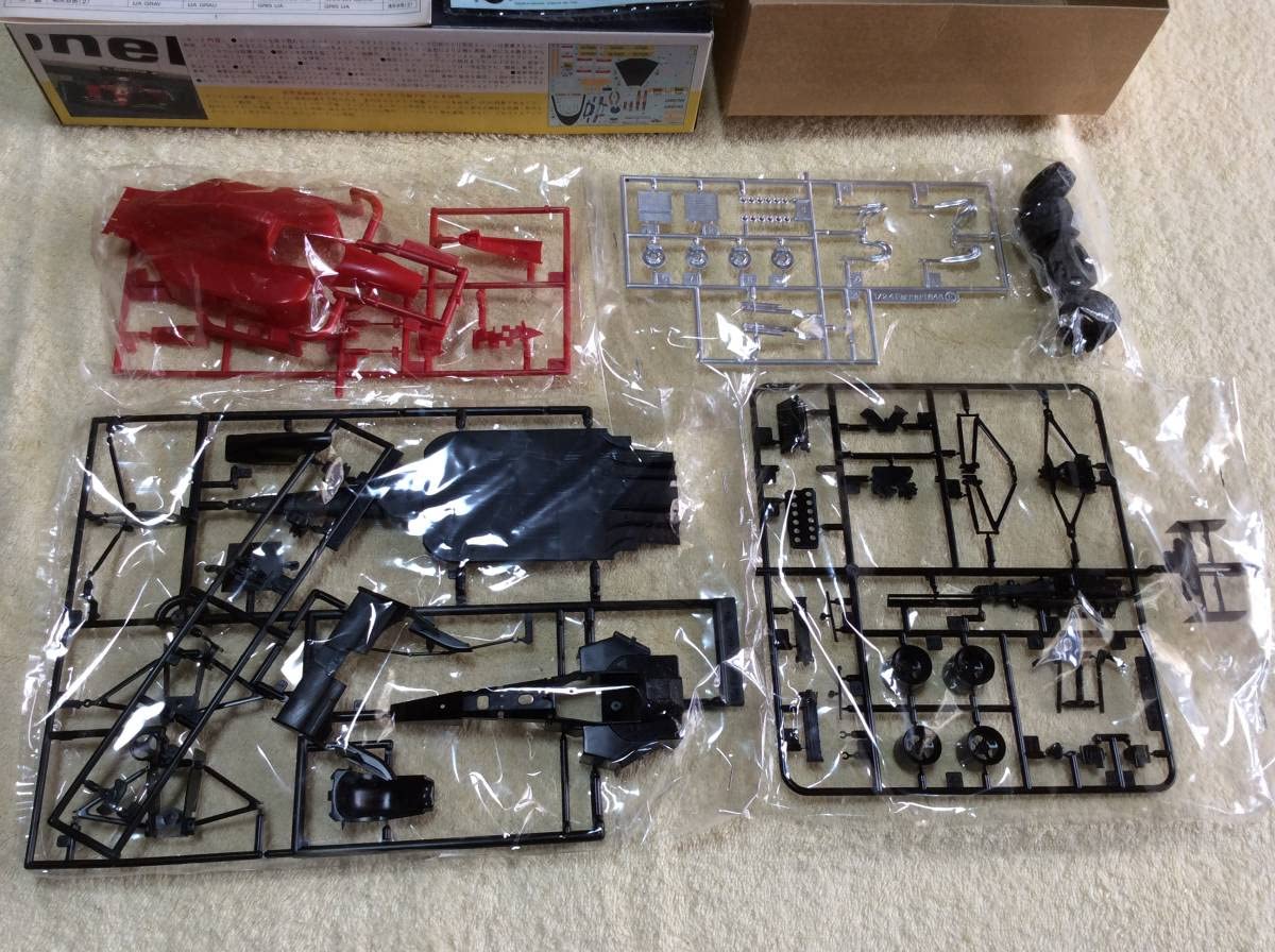 【絶版】ロッソGPVフェラーリ643 1/24未組立プラモデル Amazon.co.jp: ROSSO 1/24 FERRARI 643#27 ロッソ フェラーリ F1