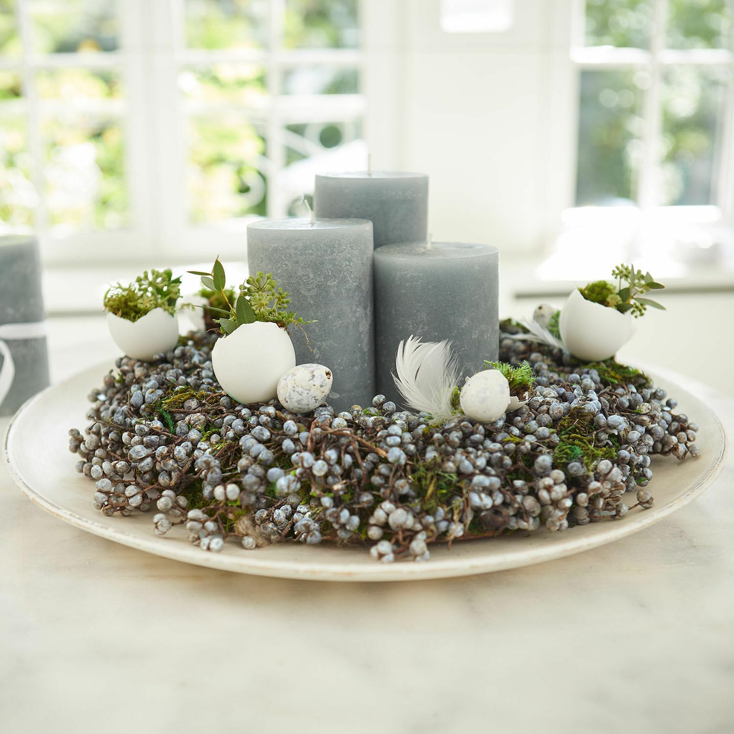 Loberon Kranz Elly, blau/grün | Edler Naturmix, Haltbar Veredelt, Tür- oder Tischschmuck, Dekoration, Türkranz, Styropor, Moos, Azalee-Samen