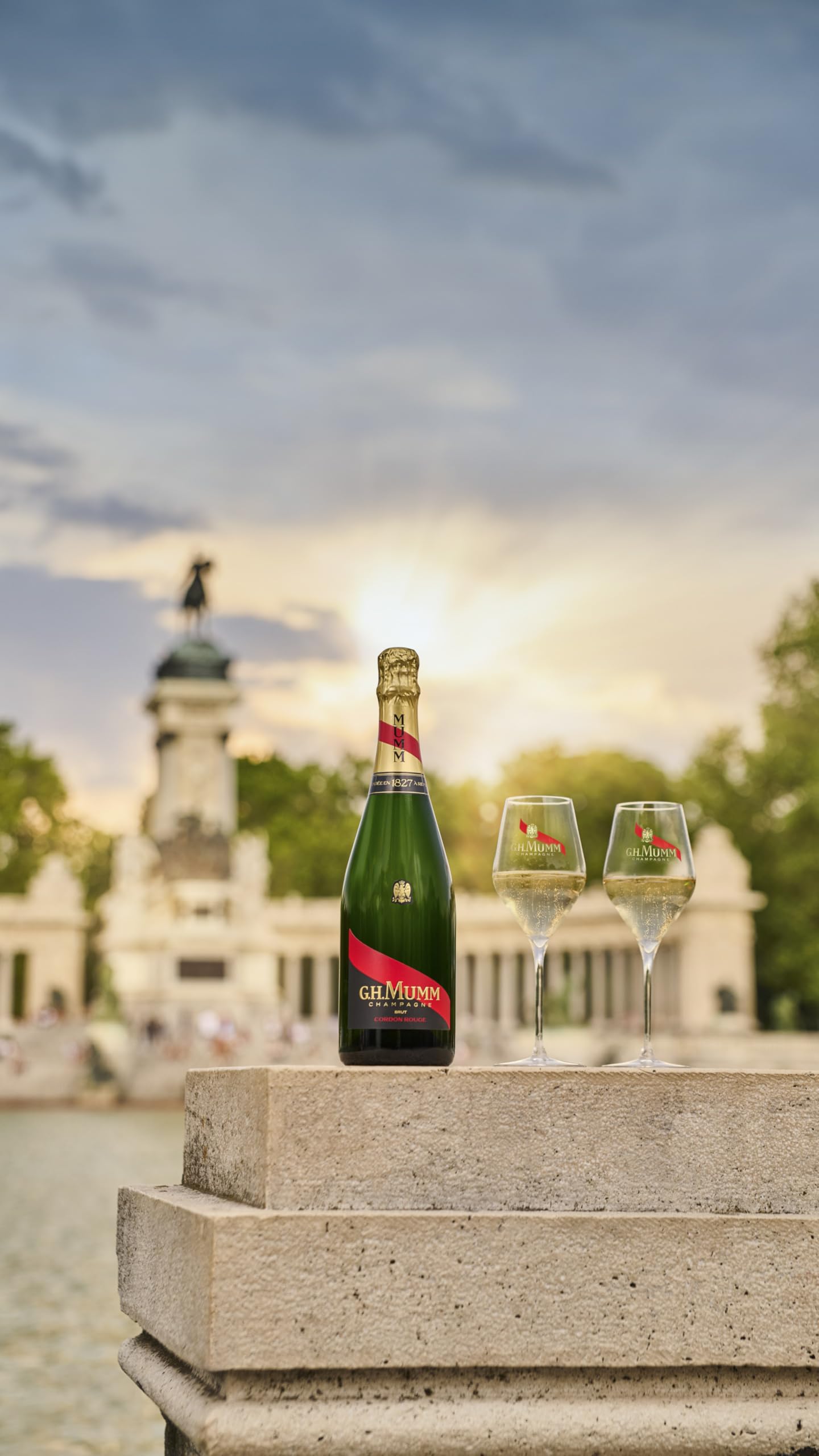 Mumm Grand Cordon Brut Champagne - 750ml, el embalaje puede variar