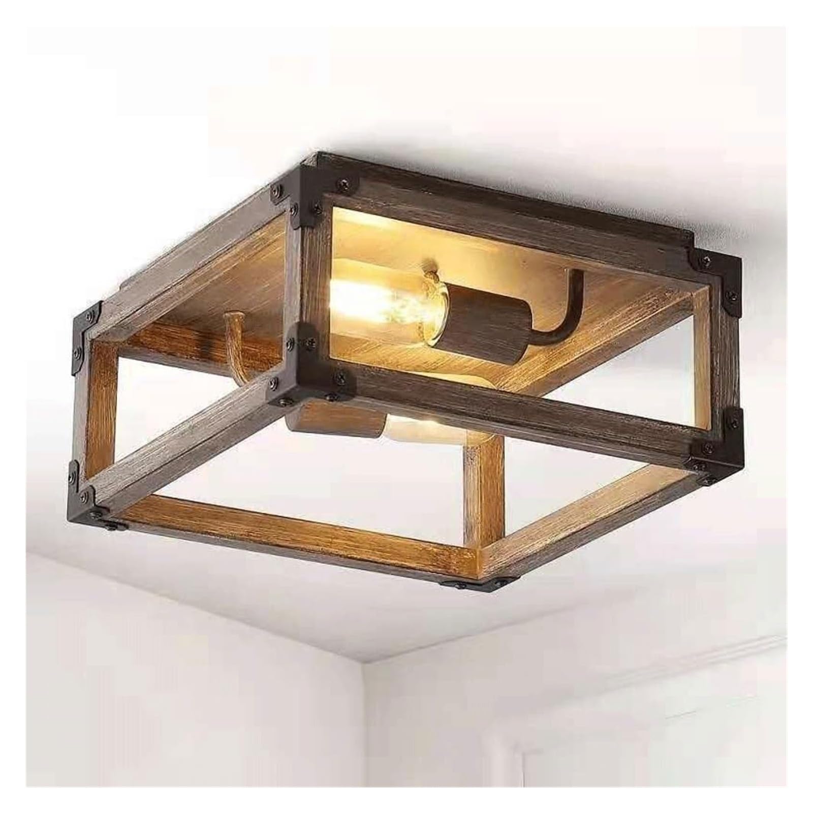 Cuisine rustique de ferme illuminée par le plafonnier carré en bois